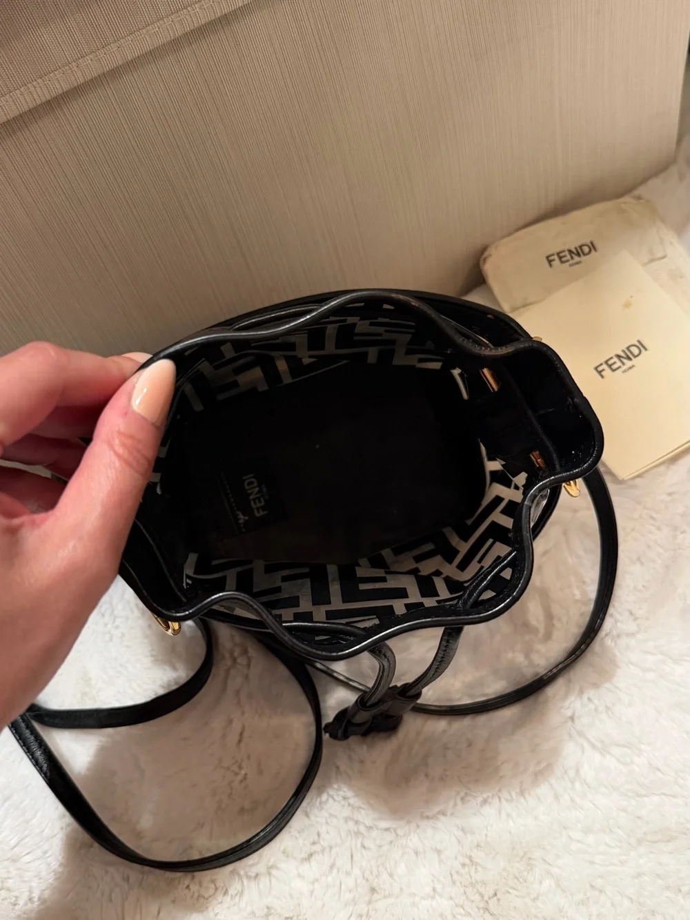 Fendi
Mon Tresor Bucket Bag Zucca PU Mini - Picture 9 of 10